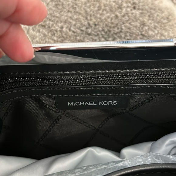 Michael by Michael Kors Berkley Legacy Leather Clutch Patent Black Leather - Picture 5 of 8